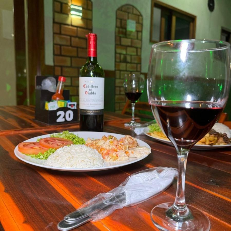 Apartment Dubai Pousada, Restaurante E Pizzaria *